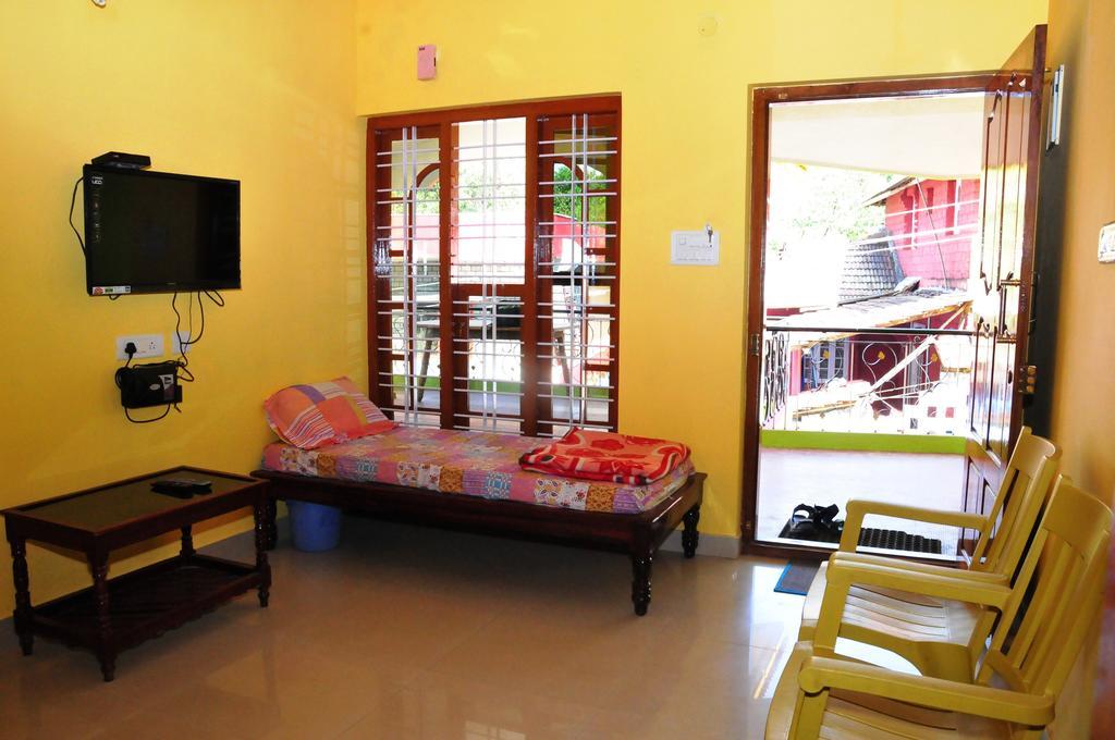 מדיקרי Akashadeepa Homestay מראה חיצוני תמונה